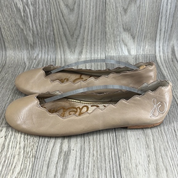 π2/$25 π Sams Edelman Flats - Picture 2 of 11